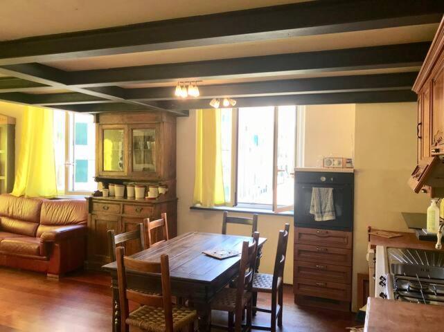 Lovingenoa Prione Appartement *