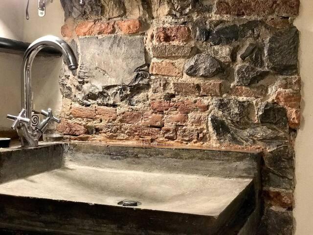 Lovingenoa Prione Apartment