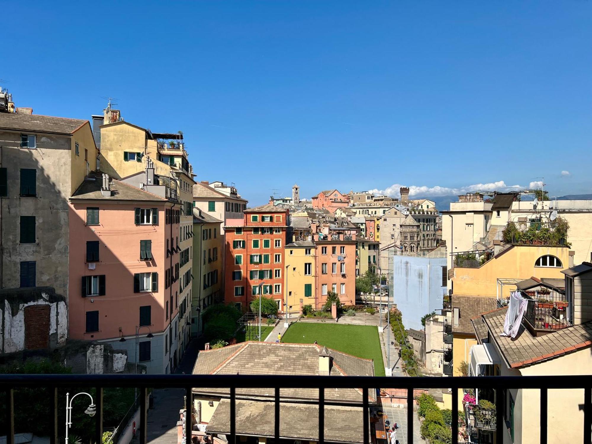 Lovingenoa Prione * Genua